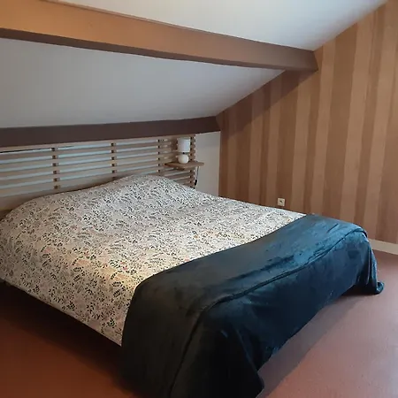 La Petite Maison De Niré Сasa de vacaciones *