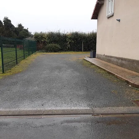 La Petite Maison De Niré *