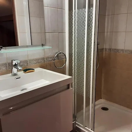 Сasa de vacaciones La Petite Maison De Niré *