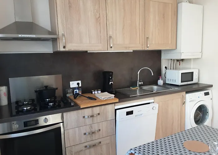 Holiday home La Petite Maison De Nire Loudun